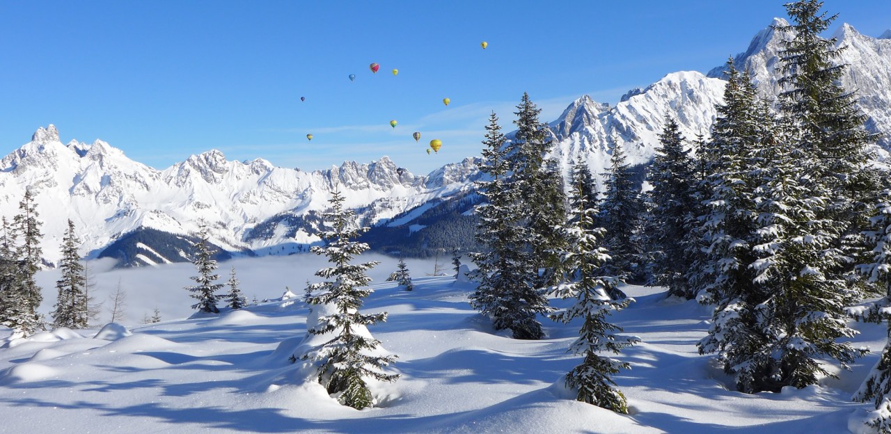 Heißluftballone in der Berglandschaft von Filzmoos © Alfred Hahn, TVB Filzmoos